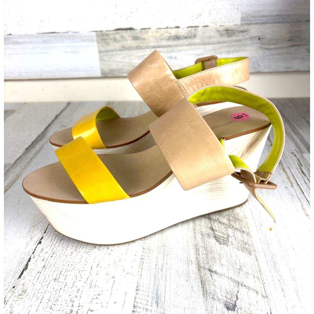 BCBG Generation Womens 9 Kammie Platform Wood Sandals Resort Boho Multicolor
